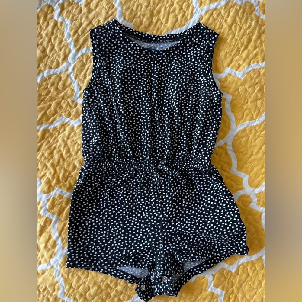Girls toddler old navy polka dot romper 18-24 months